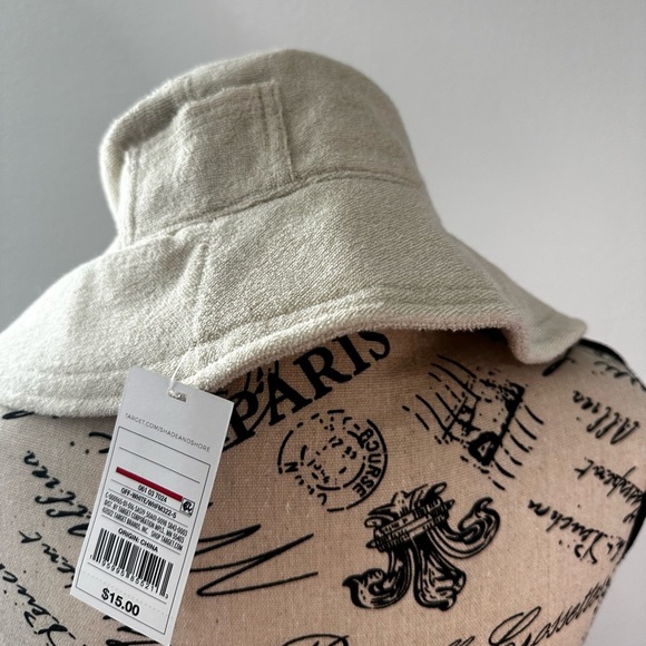 NWT Stylish Cream Bucket Hat - Picture 4 of 4